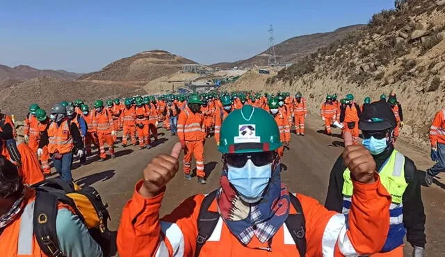 Trabajadores alertaron contagio masivo por COVID-19 en campamento minero. Foto: Telesur- Expresión