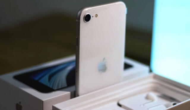 El iPhone SE 2022 llegará con el chip A15 Bionic. Foto: Apple