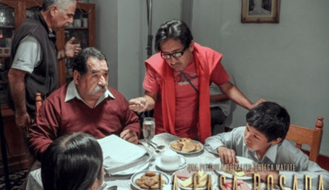 Palito Ortega dando indicaciones a los actores de La casa rosada. Foto: Instagram/@
renatoortegamatute