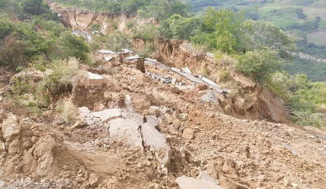 Aún no se puede calcular el daño exacto ocasionado en la carretera denominada Anillo Vial. Foto: Municipio de Jamalca.