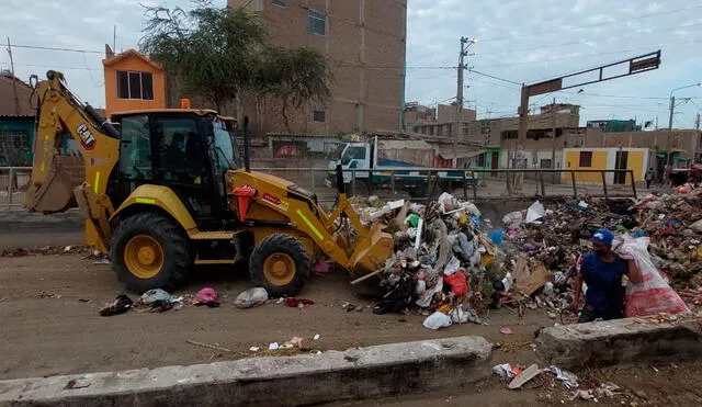 Basura prolifera en varios puntos de la avenida Chiclayo. Foto: MDJLO