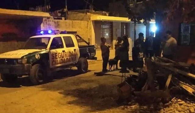 Efectivos de la Policía y Serenazgo acudieron a la vivienda para constatar los hechos. Foto: difusión