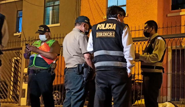 Delincuentes habrían intentado asesinar a un hombre que se encontraba conversando con unos amigos en Pueblo Libre. Foto: Urpi / La República