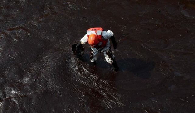 OEFA y Marina de Guerra reportaron un nuevo derrame de petróleo. Foto: EFE