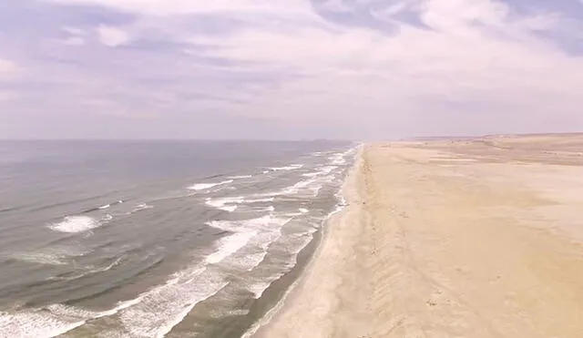 La playa Bolivia Mar fue entregada como zona franca y turística en 1992 por el gobierno peruano. Foto: captura Youtube BBC