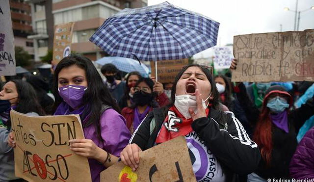 Organizaciones feministas en Uruguay reclaman tratar la violencia contra la mujer como un problema cultural. Foto: AFP
