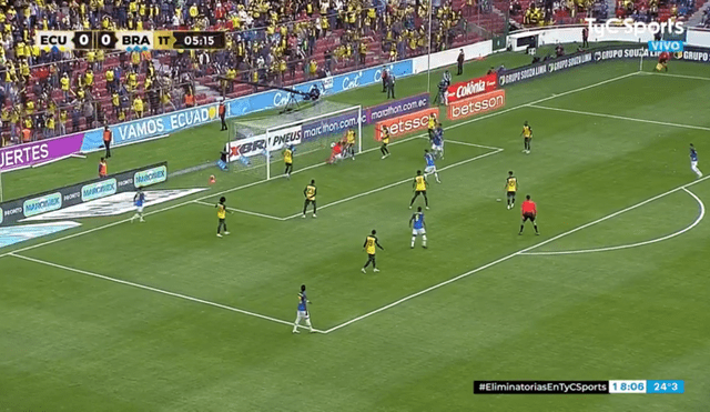 Brasil vs. Ecuador: la canarinha se pone arriba en el marcador con tanto de Casemiro. Foto: Captura TyC Sports