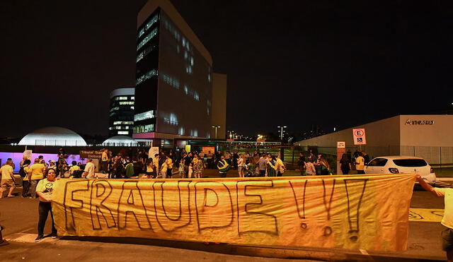 En Brasil se ha registrado múltiples movilizaciones impulsadas por Jair Bolsonaro con un mensaje de fraude electoral. Foto: AFP
