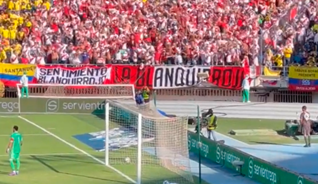 Hinchada peruana sobresale en triunfo Bicolor en Barranquilla. Foto: captura Twitter