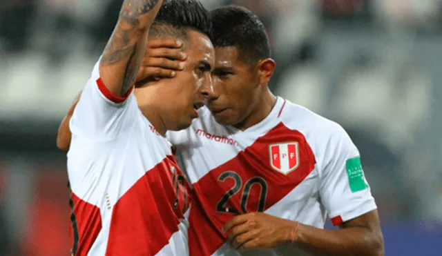 Christian Cueva y Edison Flores fueron los protagonistas principales en la acción del gol peruano ante Colombia por Eliminatorias. Foto: La República