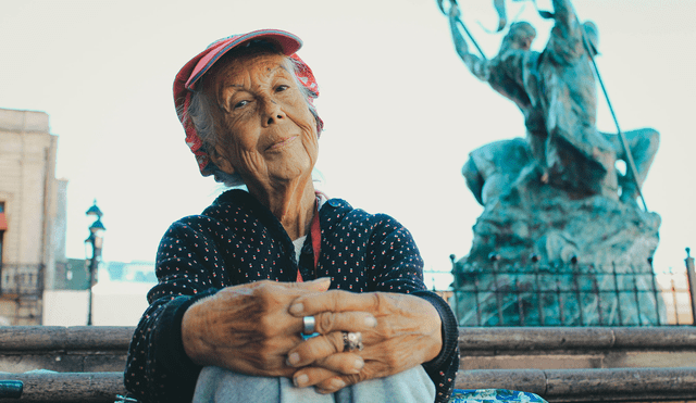 La "abuelita" mexicana posando ante la cámara de Pedro OBfirê. Foto: Pedro OBfirê