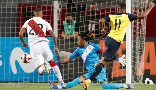 La selección peruana tuvo un mal arranque y cae ante Ecuador en Lima. Foto: EFE