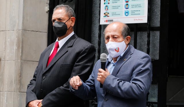 Héctor Valer fue presentado como nuevo jefe del Consejo de Ministros el último martes 1 de febrero. Foto: Carlos Félix/La República Héctor Valer fue presentado como nuevo jefe del Consejo de Ministros el último martes 1 de febrero. Foto: Carlos Félix/La República