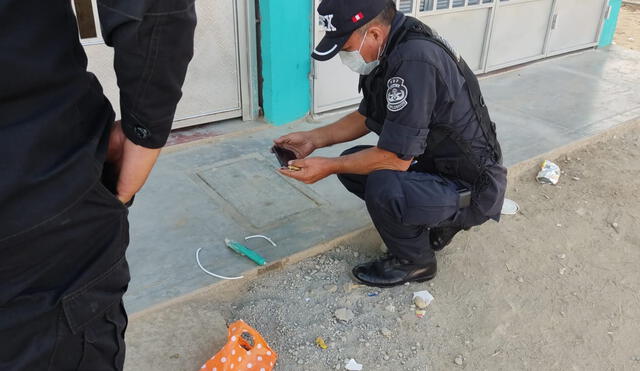 Policía desactivo dinamita dejada en farmacia. Foto: PNP