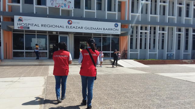 Auditores de la Contraloría detectaron pagos irregulares de bonificaciones en el Hospital Regional de Chimbote. Foto: Contraloría.