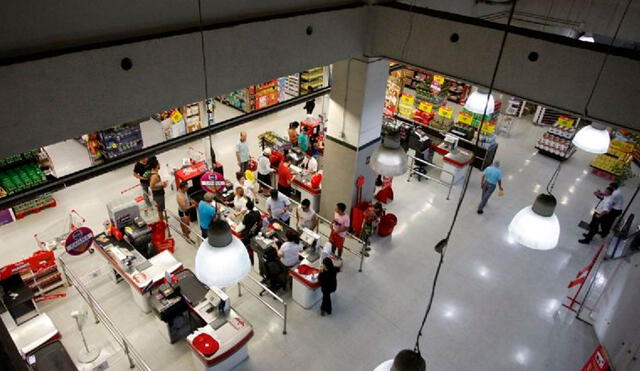 CUT denuncia muerte de trabajadora en supermercado. Foto: Agencia Aton