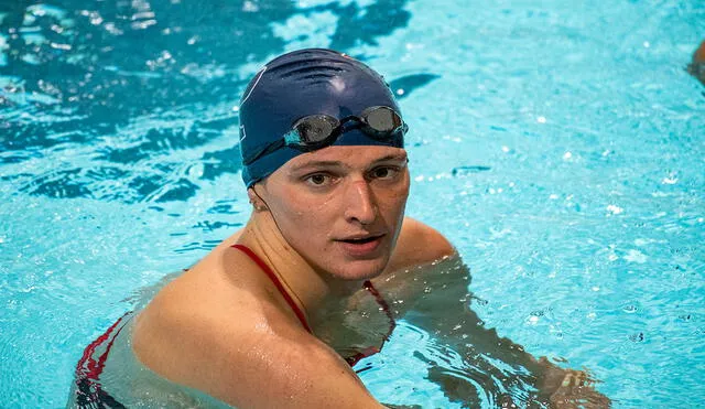 Lia Thomas ha dominado la natación femenina universitaria de Estados Unidos recientemente. Foto: AFP