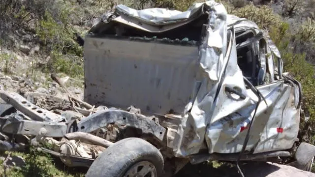 Agustín Calizaya Mamani, a bordo de la unidad, viajó desde Candarave a Huanuara para recoger a la regidora que se encontraba en una reunión en la zona. Foto: PNP