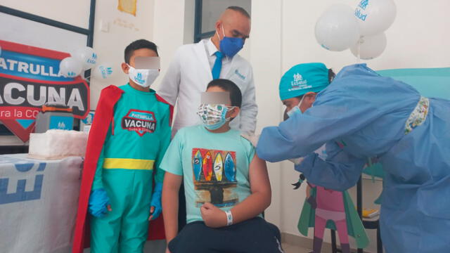 El segundo centro de inoculación queda ubicado en el colegio Santa Ángela, de Chiclayo. Foto: EsSalud