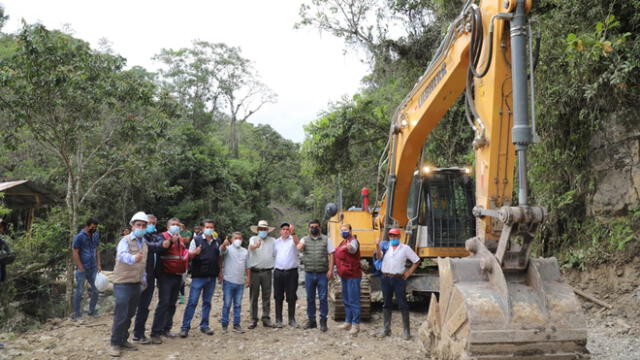 Autoridades de Amazonas iniciaron la construcción de la carretera que unirá Izcuchaca con Nuevo Porvenir. Foto: GORE Amazonas.