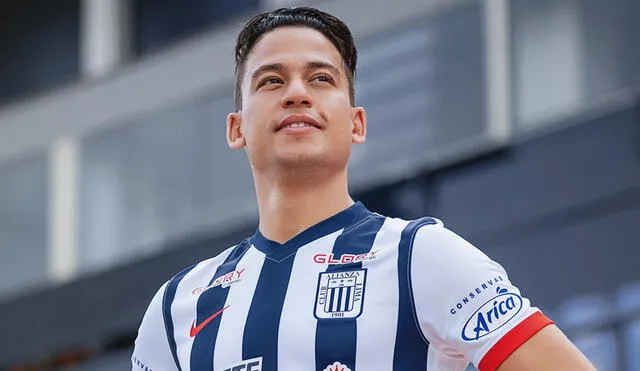 Cristian Benavente disputará la Liga 1 y la Copa Libertadores con el club blanquiazul. Foto: Alianza Lima