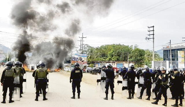 Disturbios. Cansados por tanta delincuencia, los pobladores de Satipo, en Junín, exigieron el relevo de todos los policías. Foto: difusión