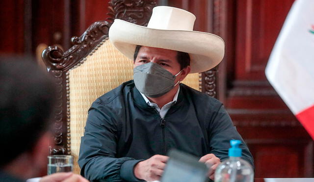Pedro Castillo está nuevamente en la mira del Congreso y la situación fue abordada editorialmente por Financial Times. Foto: Presidencia/AFP