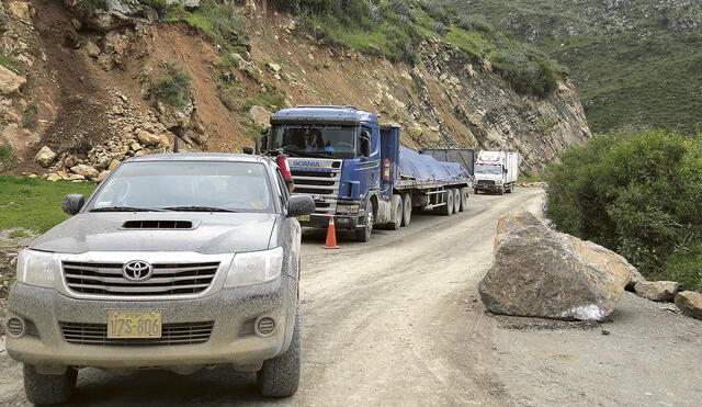 Desbloqueado. Por ahora, el corredor minero del sur se encuentra libre al paso de vehículos. Foto: La República
