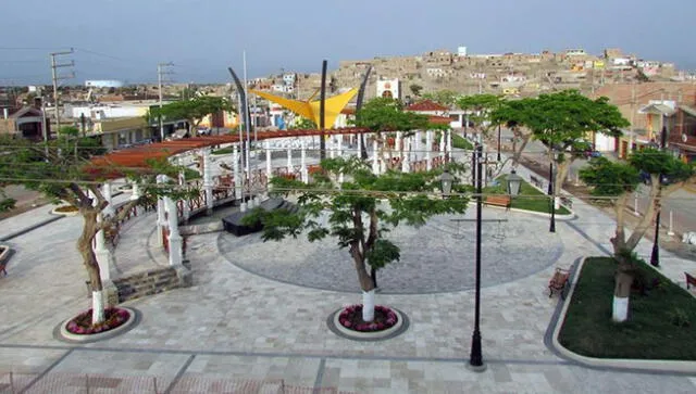 Plaza de Armas del distrito cañetano de San Luis. Foto: viajandoporperu.com
