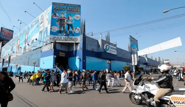 La oficina de la Representante Comercial de Estados Unidos ha quitado de su lista al ecuatoriano Bahía Market, en Guayaquil, y Polvos Azules, en Lima. Foto: Perú Retail