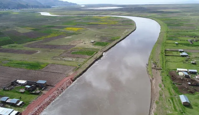 Puno. Río Zapatilla aumentó su caudal a raíz de las constantes precipitaciones. Foto: Andina
