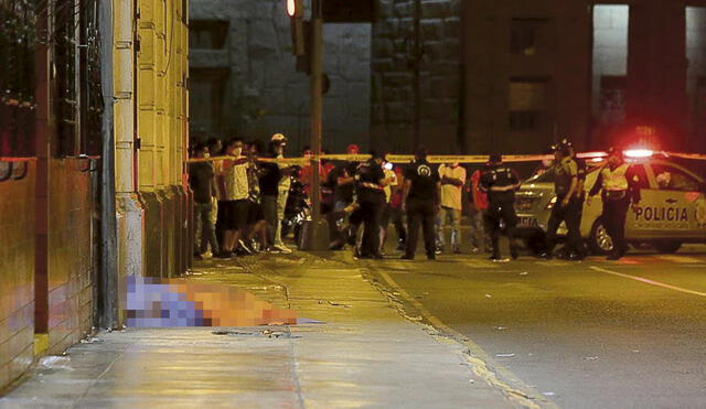 Tierra de nadie. La cuadra 7 del jirón Zepita, Cercado de Lima, fue escenario de la balacera. Foto: John Reyes/La República