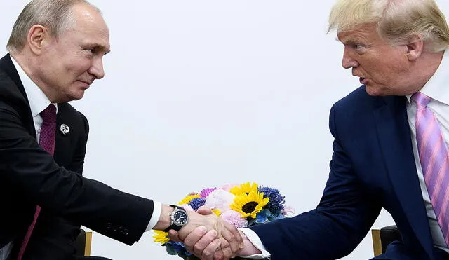 Durante su mandato, Donald Trump siempre aseguró tener buena sintonía con Vladimir Putin. Foto: AFP