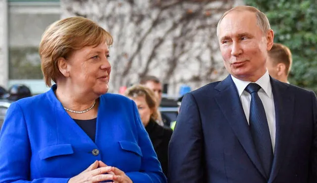 "Es la única que puede hablar en Moscú , Washington y el resto de capitales y que se le escuche", señaló sobre Merkel Matteo Renzi, ex primer ministro italiano. Foto: AFP