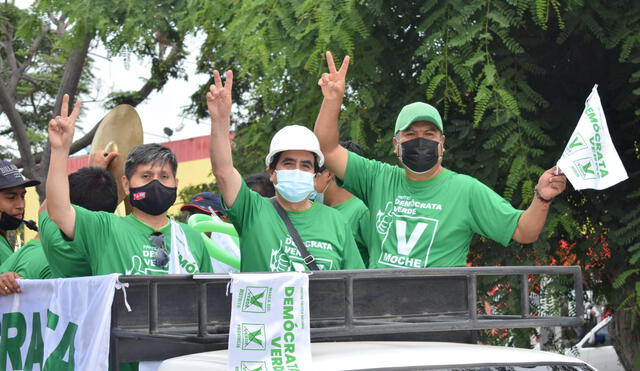 Germán Sagástegui recorrió la ciudad en la “Caravana verde”. Foto: C.Q.