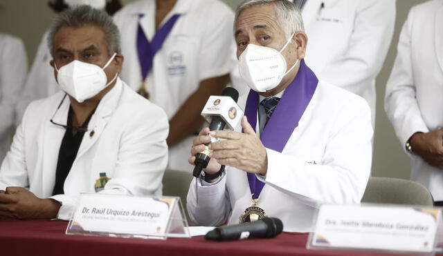 Raúl Urquizo, prediente del CMP señaló que el plantón se realizará en el frontis del Ministerio de Salud. Foto: Marco Cotrina /LR