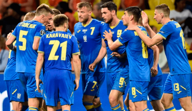 Los jugadores de la selección de Ucrania también recaudaron un fondo en favor de los soldados. Foto: Instagram Asociación Ucraniana de Fútbol