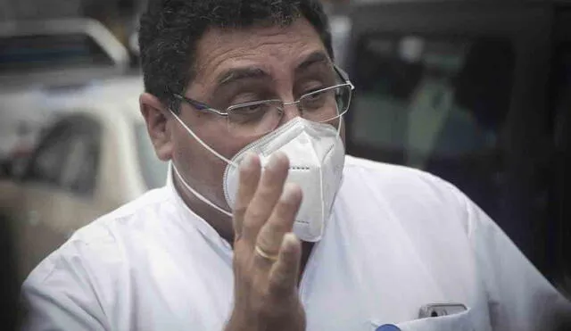 Edilberto Salazar Zender se mostró incómodo con las consultas de los periodistas. Foto: La República/Rodrigo Talavera