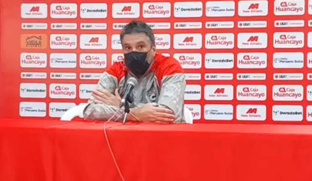 Entrenador Ameli participó este miércoles en una conferencia de prensa. Foto: Goles y Voces Perú