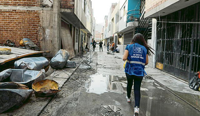 Siniestro. Los cilindros regados en el piso estuvieron llenos de thinner. Eran una bomba que por suerte no cobró vidas. Foto: difusión