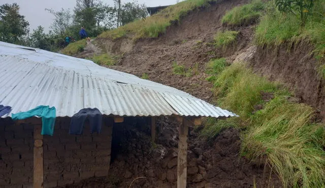Deslizamientos dañaron las paredes de algunas viviendas. Foto: Huancabamba Noticias