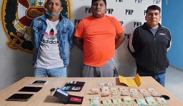 Fueron detenidos cuando llegaron a recoger cupo exigido a empresario. Foto: PNP