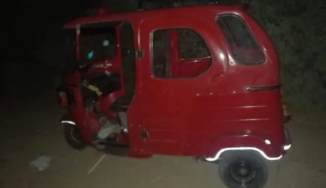 Mototaxi que manejaba la víctima fue encontrada a lado del cadáver. Foto: Radio Estación Latina