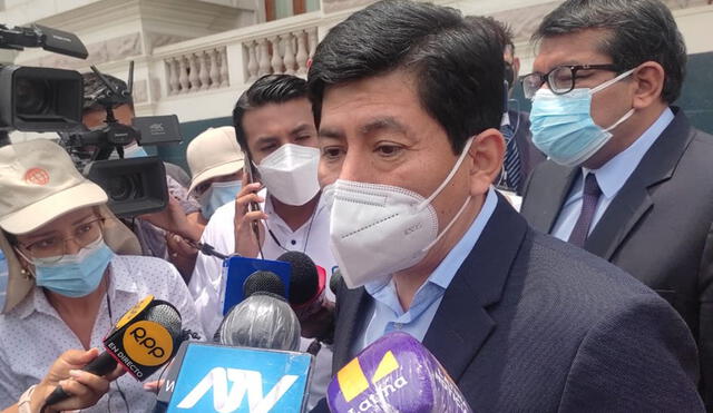 Zamir Villaverde acusó al abogado César Nakasaki de usarlo estratégicamente para limpiar a Karelim López. Foto: Pamela Advíncula/URPI-LR
