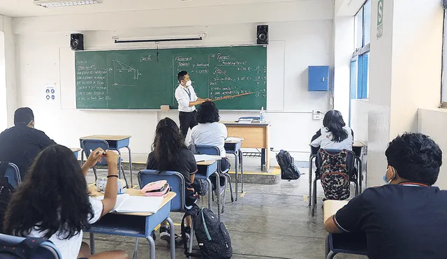 En clase. El aumento del piso salarial será en dos tramos este año: en marzo y noviembre. Foto: Difusión