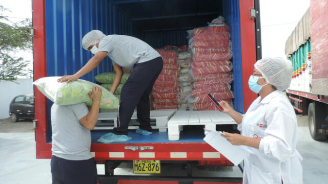 Personal de Qali Warma supervisa entrega de alimentos a 1.628 colegios de Lambayeque. Foto: Qali Warma.