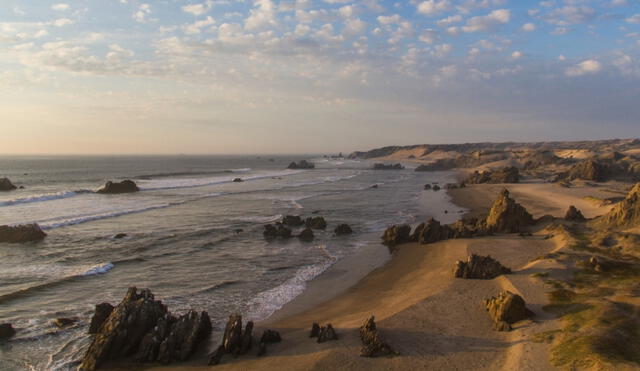 La península de Illescas es una de las tres grandes penínsulas de la costa del Perú, junto con la de Paracas y la de Ferrol. Foto: Sernanp.