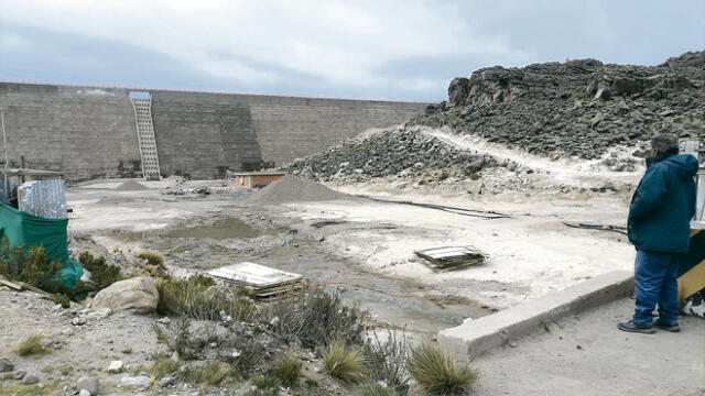 ¿Solución o problema? Represa Arhata debe abastecer de agua a poblados de Condesuyos. Mientras se edifica a afectado a pobladores de Pachana.