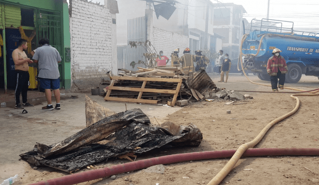 11 unidades de bomberos llegaron hasta la zona. No se registraron heridos ni muertes. Foto: Urpi / La República