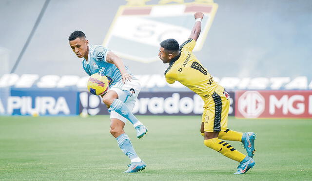 Debutó en 2008. ‘Yoshi’ ha jugado por seis equipos distintos en lo que va de su carrera. Foto: Sporting Cristal